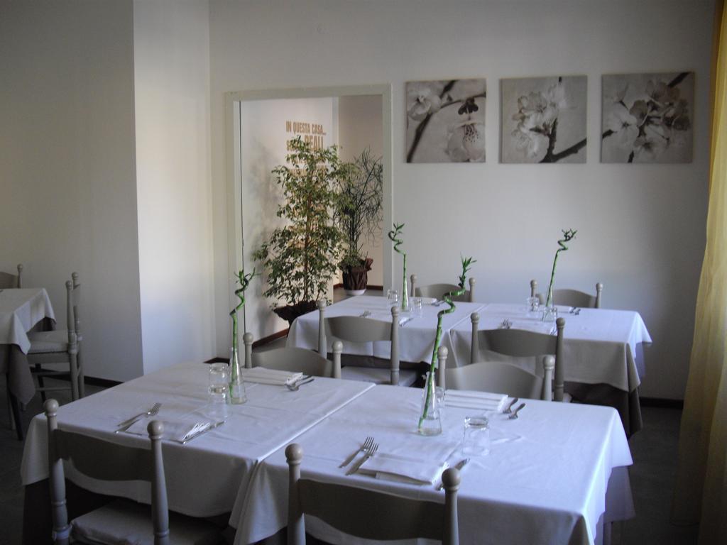 Residenza Hotel Garden Toscolano Maderno Buitenkant foto